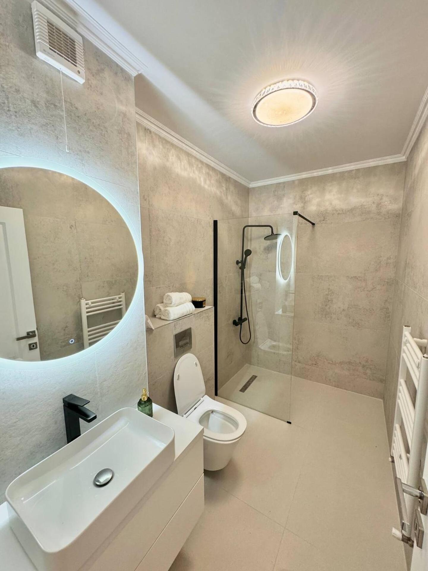 Lake View Luxury Apartament Cluj-Napoca Exterior photo
